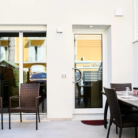 The Twins 1 Luxury Ceccarini - Lungomare Parcheggio Privato Riccione