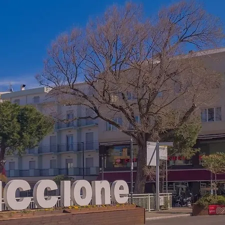 The Twins 1 Luxury Ceccarini - Lungomare Parcheggio Privato *