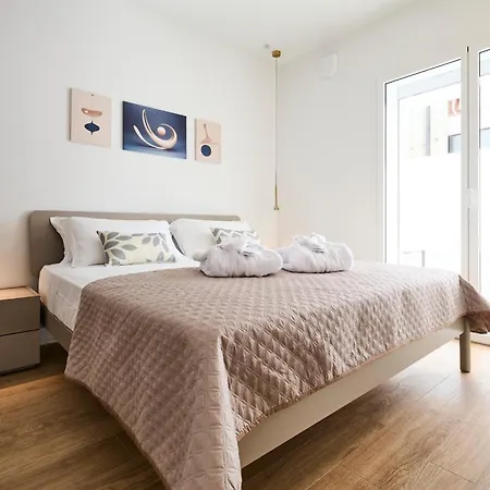 Villa The Twins 1 Luxury Ceccarini - Lungomare Parcheggio Privato