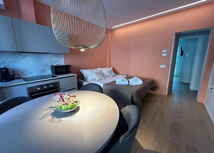 The Twins 1 Luxury Ceccarini - Lungomare Parcheggio Privato ريتشيوني