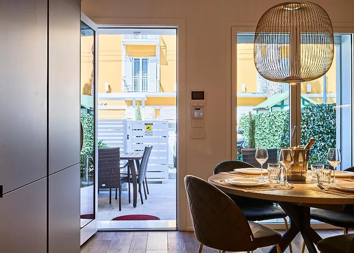 The Twins 1 Luxury Ceccarini - Lungomare Parcheggio Privato فيلة